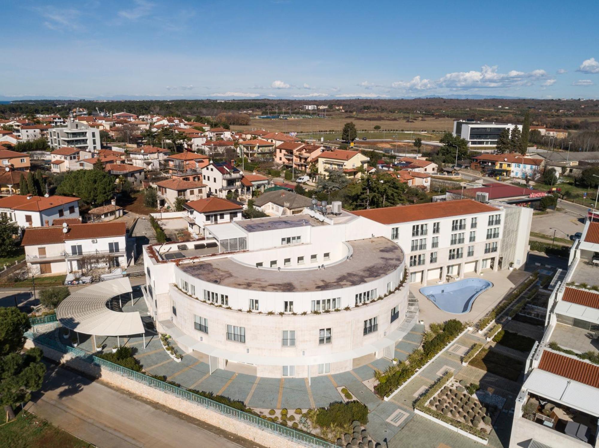 Humagum Sea View Apartment - Garden Palace Umag Zewnętrze zdjęcie