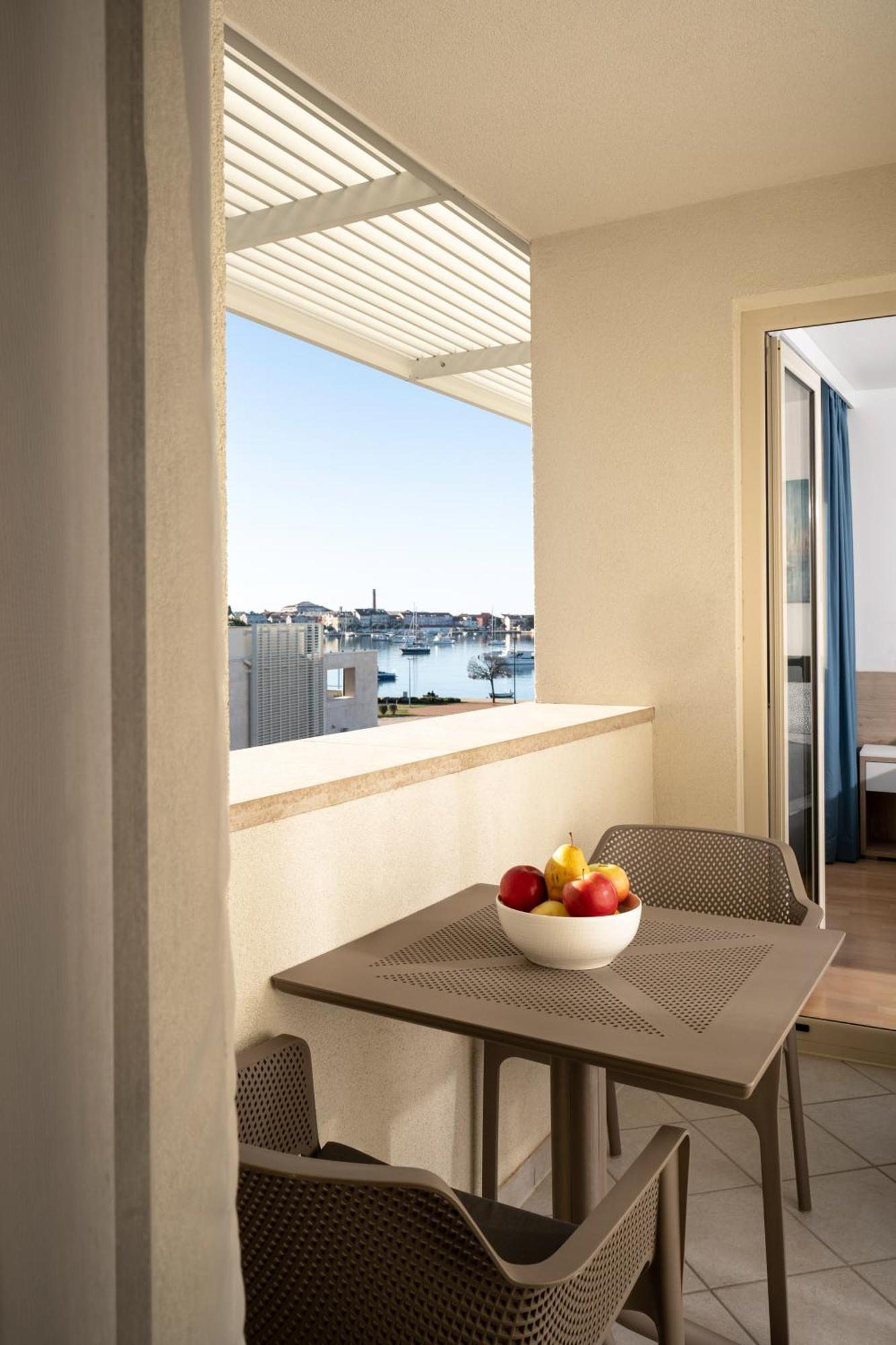 Humagum Sea View Apartment - Garden Palace Umag Zewnętrze zdjęcie